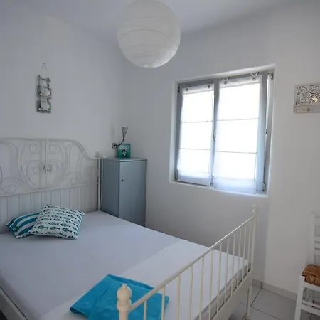 Susanne's House דירה סטלידה
